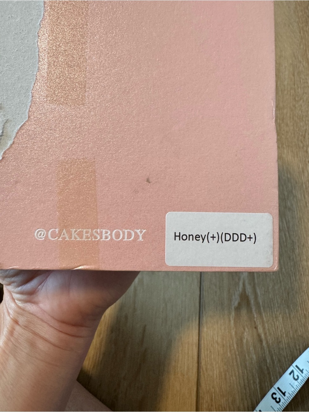 CAKES Body reusable silicone nipple cover New In Box Size DDD+ Color Honey - Picture 2 of 4